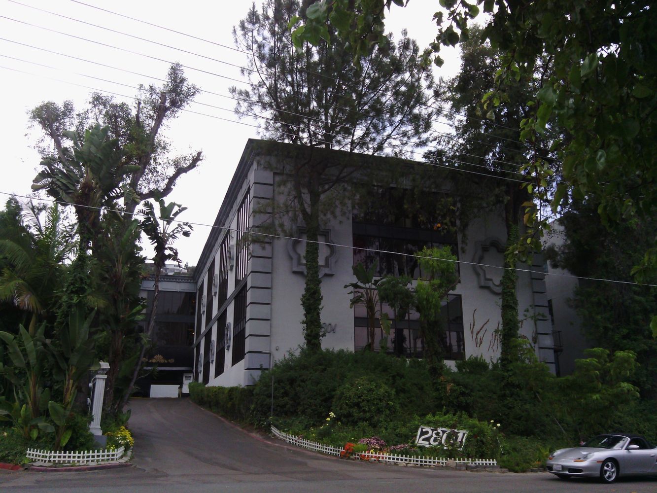 2 ROOM OFFICE, LARGE PRIVATE OFFICE WITH WINDOW & RECEPTION
